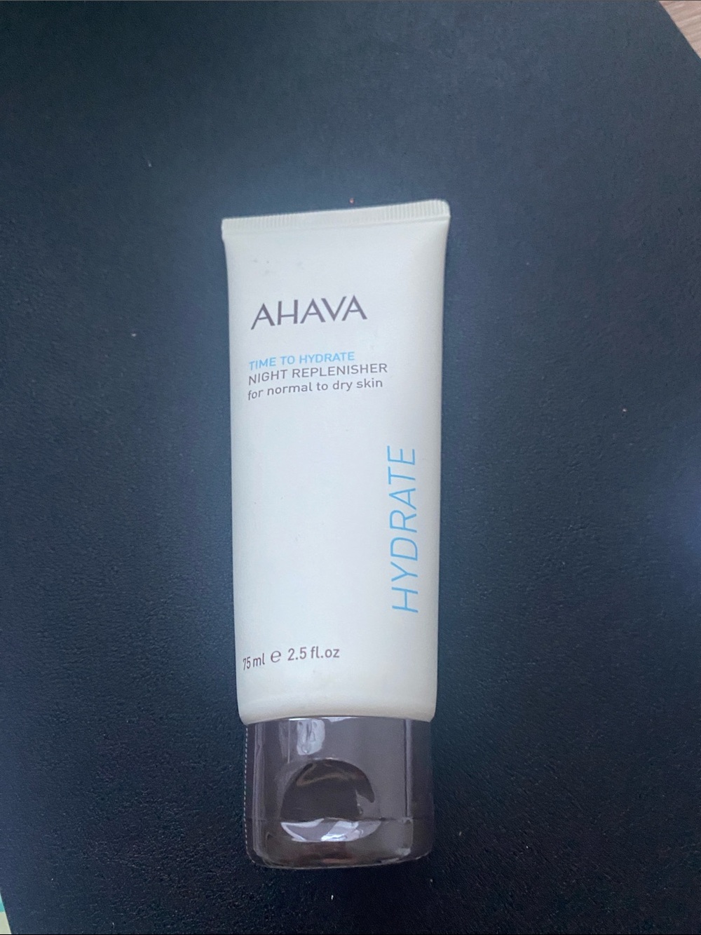 AHAVA Hydrate Night Replenisher - White and Light Blue Tube